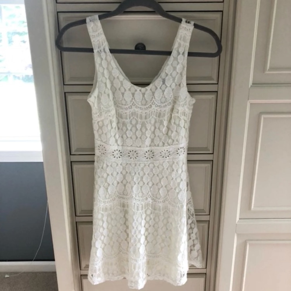 white lace dress